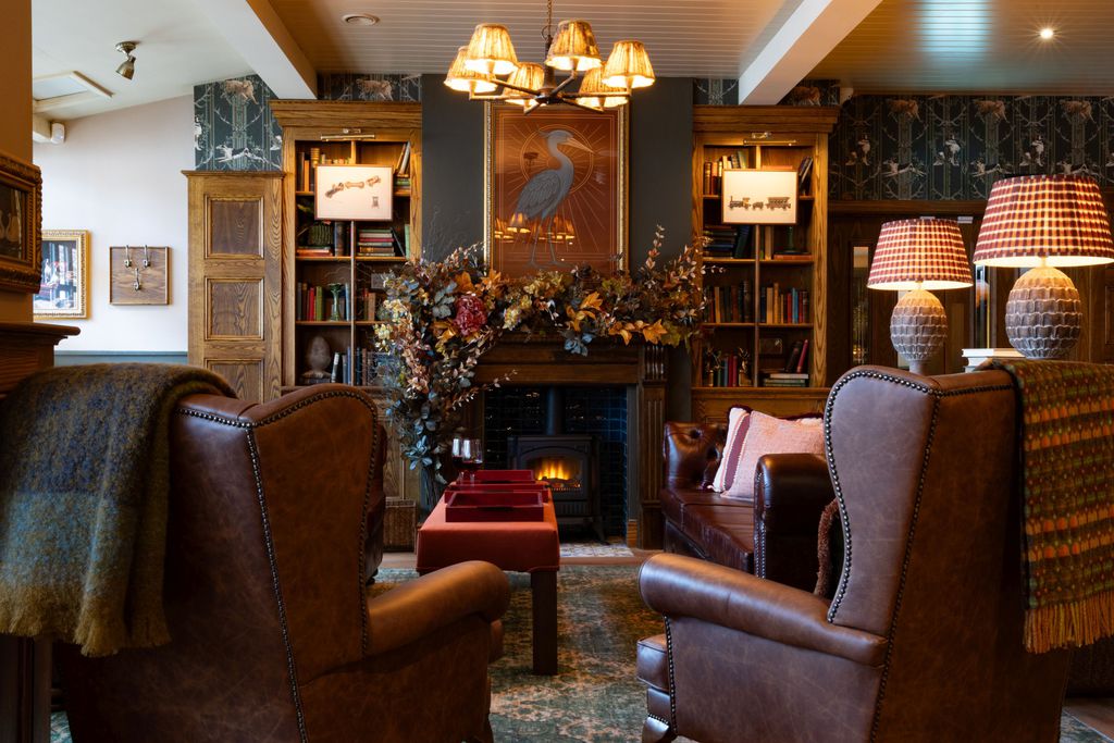 The Potter's Heron 19 - Gallery