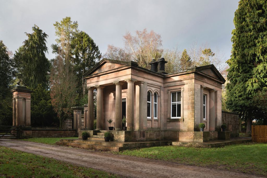 West Lodge 1 - Gallery
