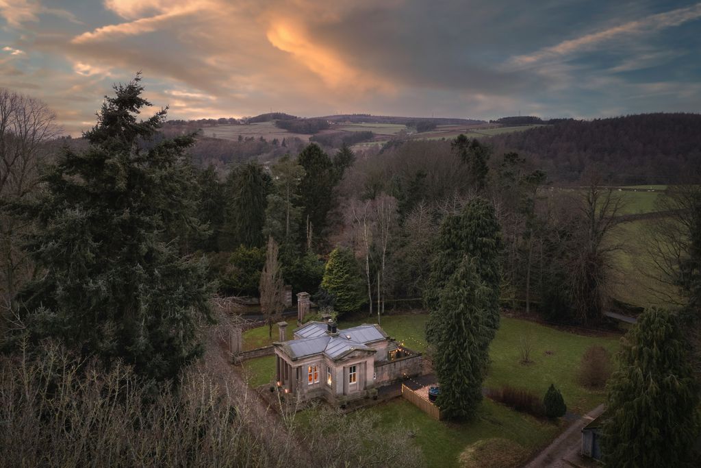 West Lodge 20 - Gallery