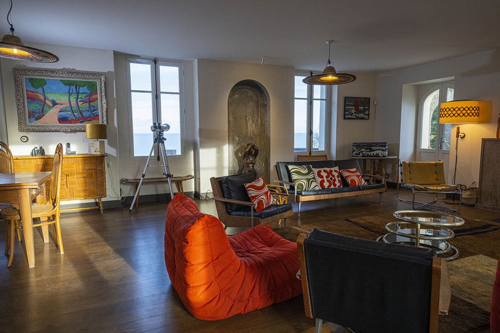 RozVen - La Villa de Colette 4 - Gallery