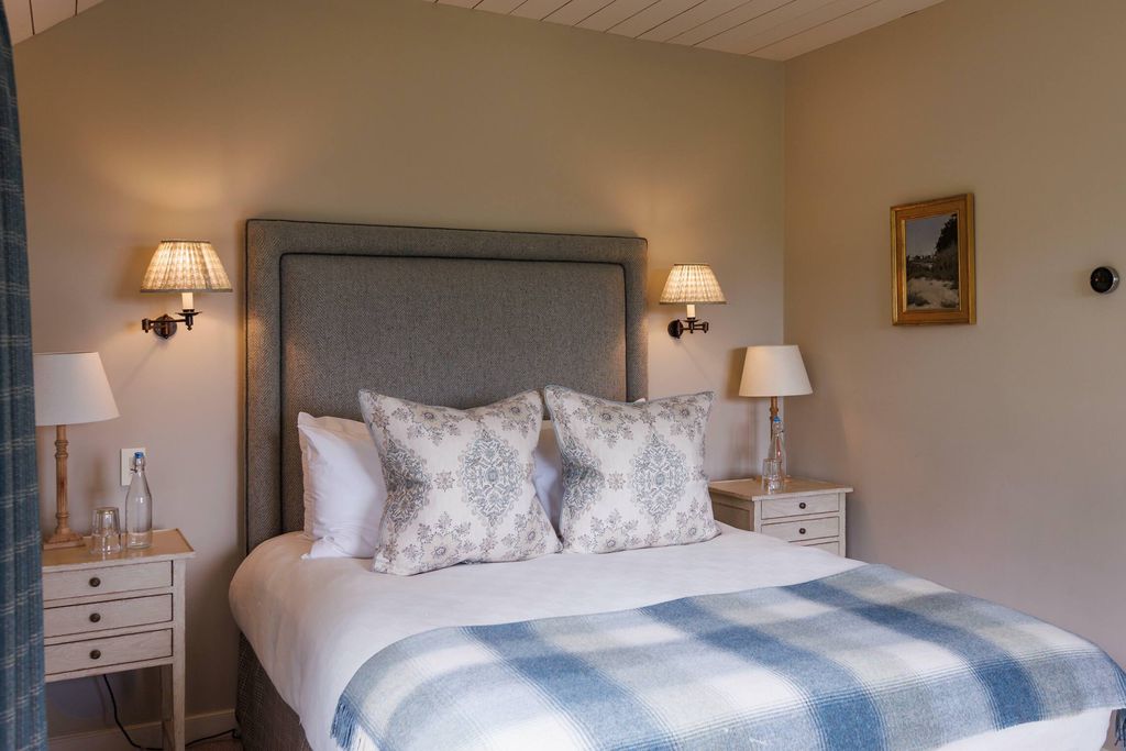 Edington Cottages - Hillside Cottage 8 - Gallery