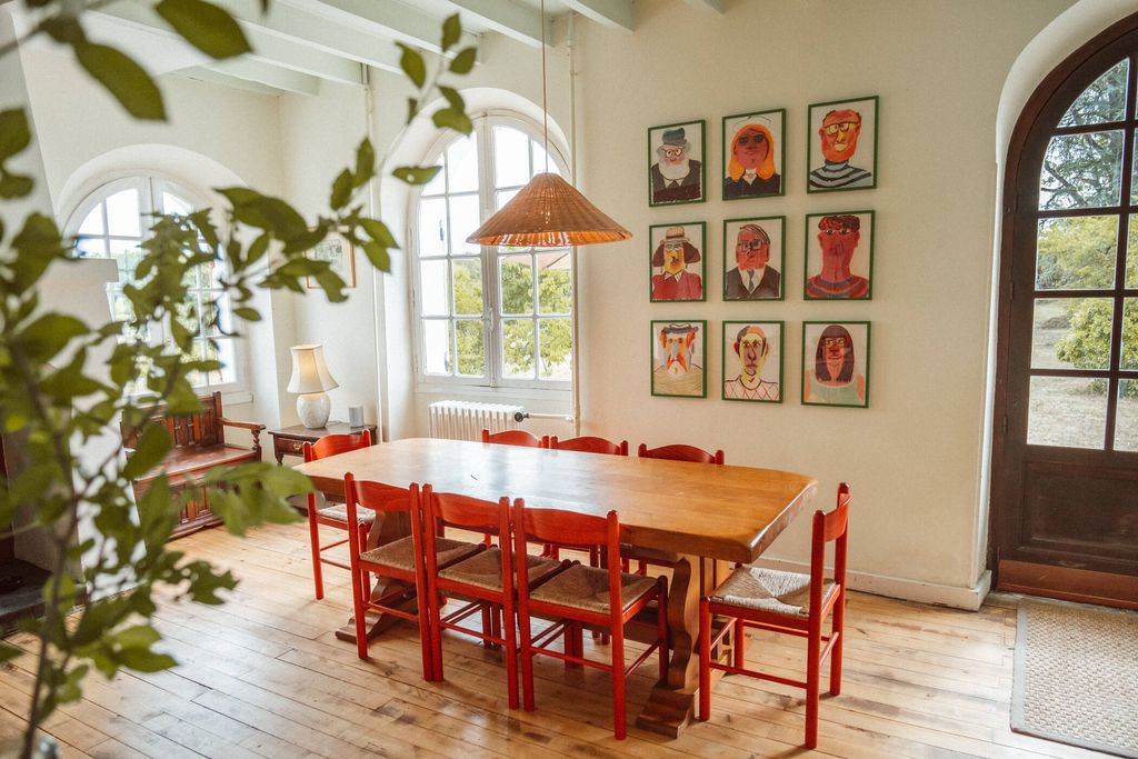 Le Beau Pierre 6 - Gallery