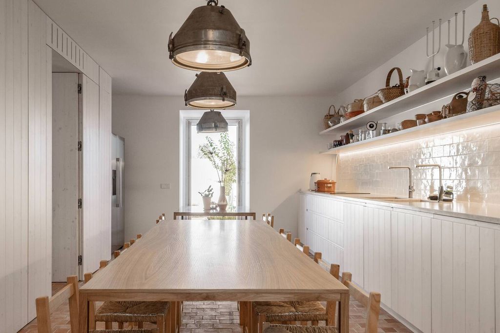Danna Tavira Portuguese Design Houses 6 - Gallery