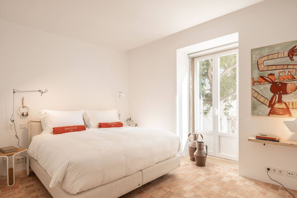 Danna Tavira Portuguese Design Houses 10 - Gallery
