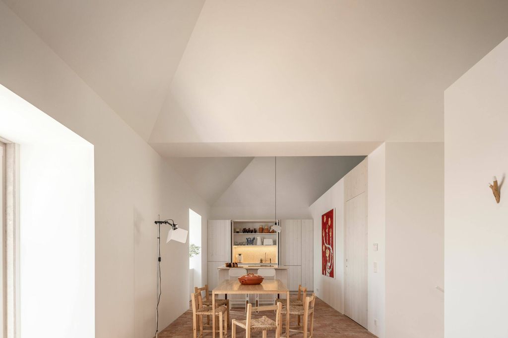 Danna Tavira Portuguese Design Houses 14 - Gallery