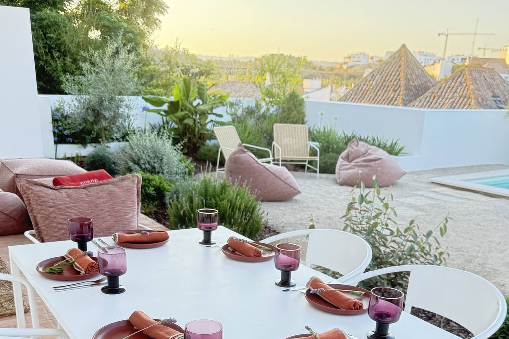 Danna Tavira Portuguese Design Houses 15 - Gallery