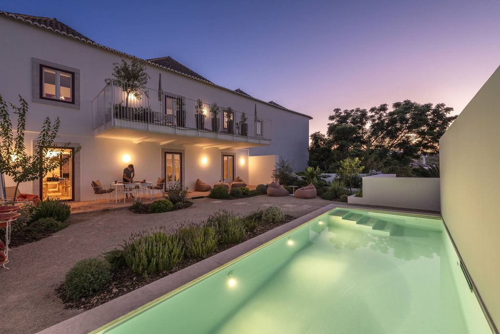 Danna Tavira Portuguese Design Houses 20 - Gallery
