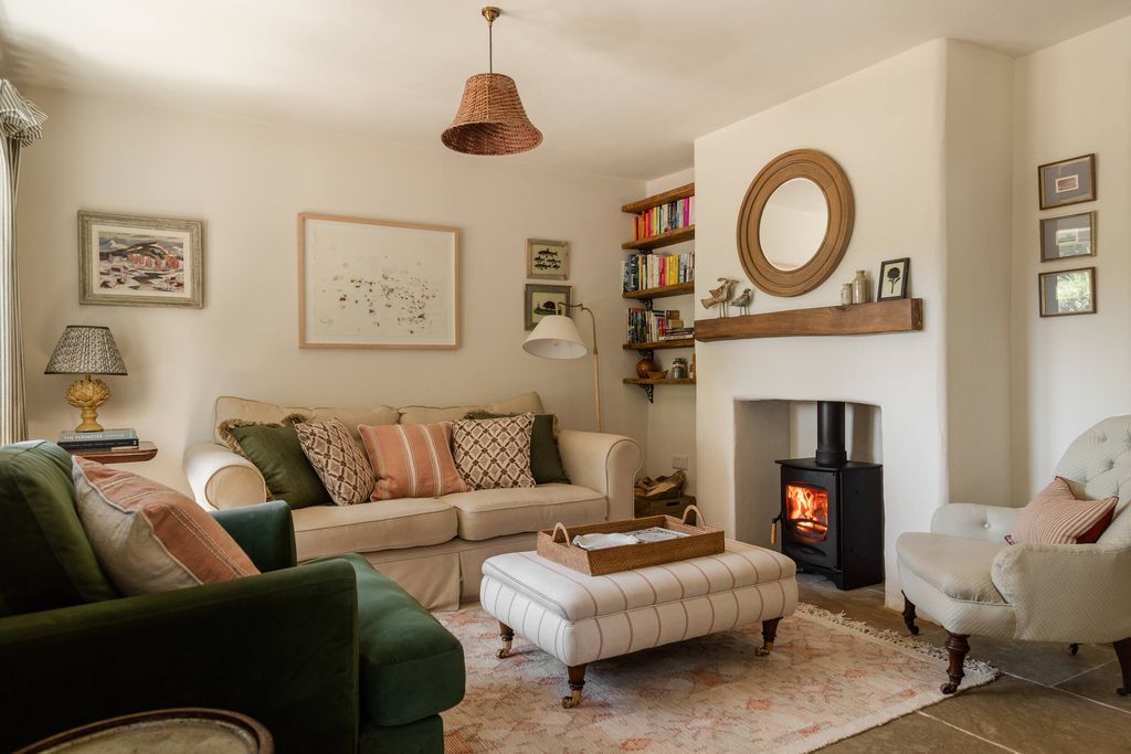 Hensill Farmhouse 6 - Gallery