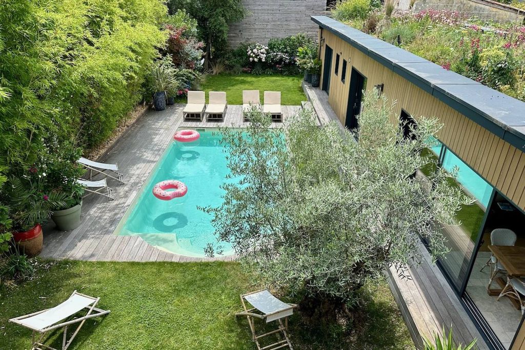 Les Penates Bordelaises 1 - Gallery