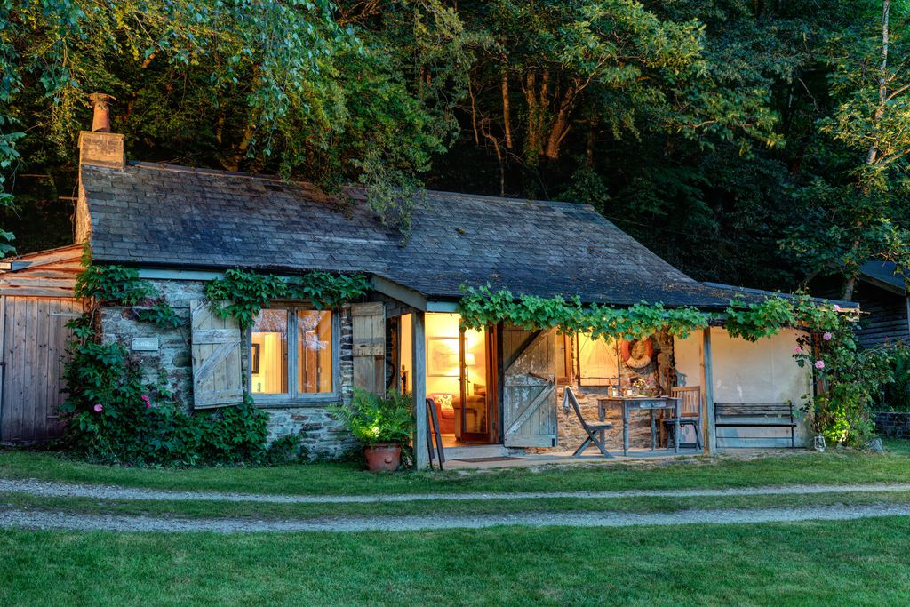 The Smithy at Okel Tor Mine 18 - Gallery