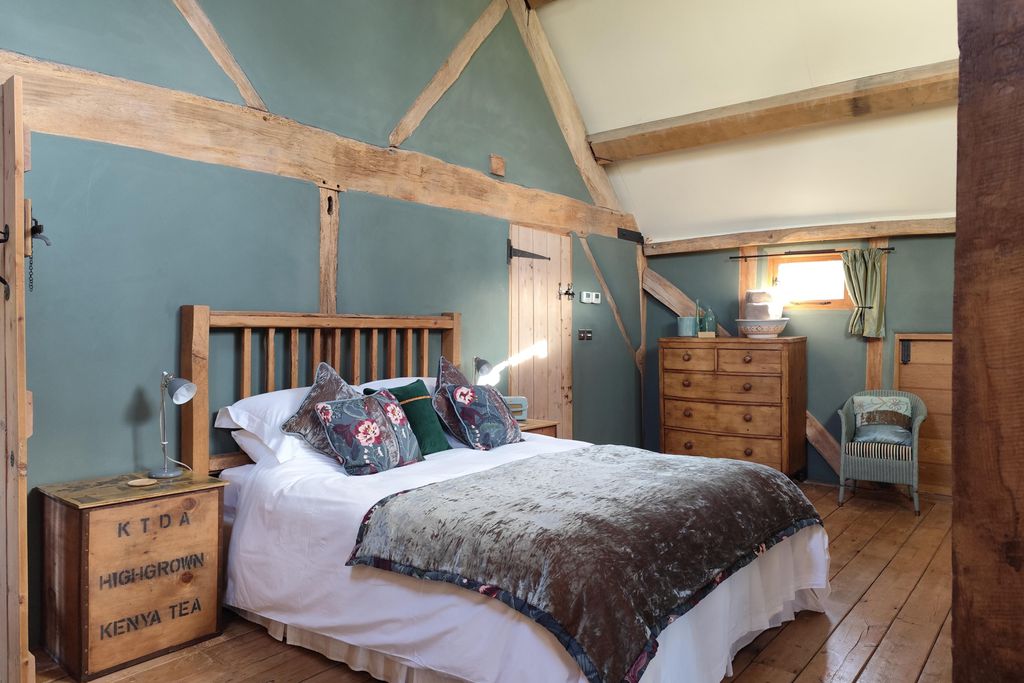 Cothill Barn 3 - Gallery
