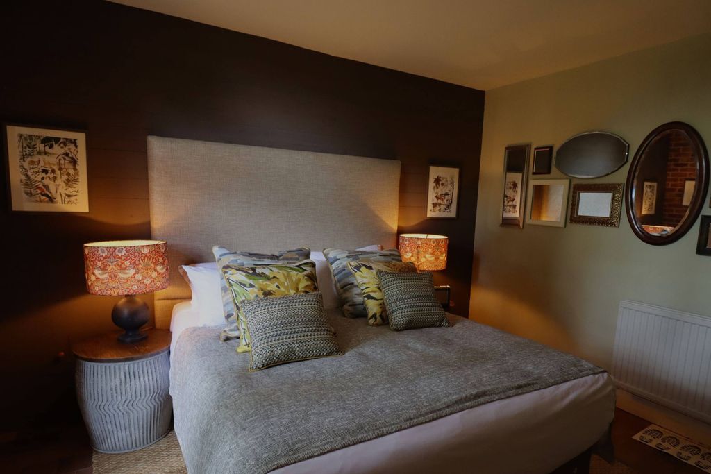 The Cholmondeley Arms 10 - Gallery
