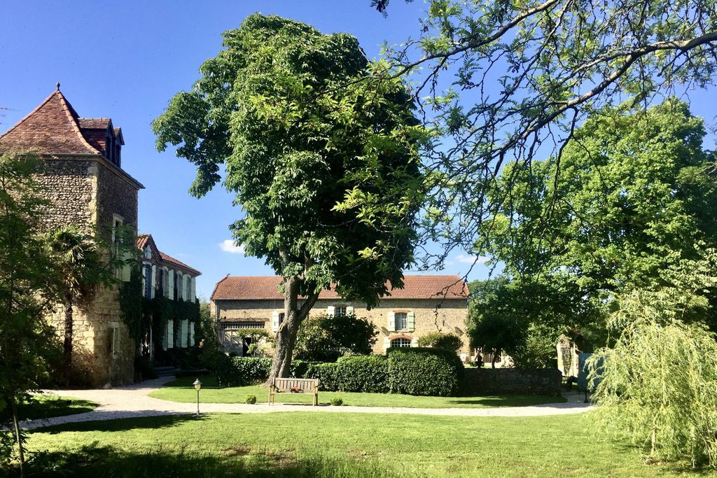 L'Ancienne Ecurie du Château Lezian 1 - Gallery