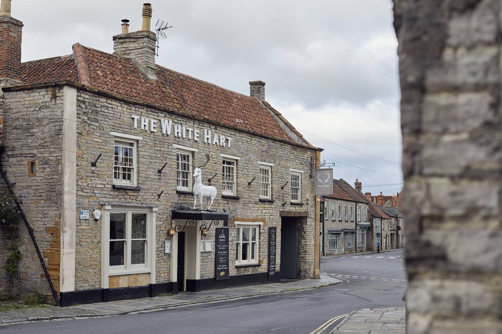 The White Hart 20 - Gallery