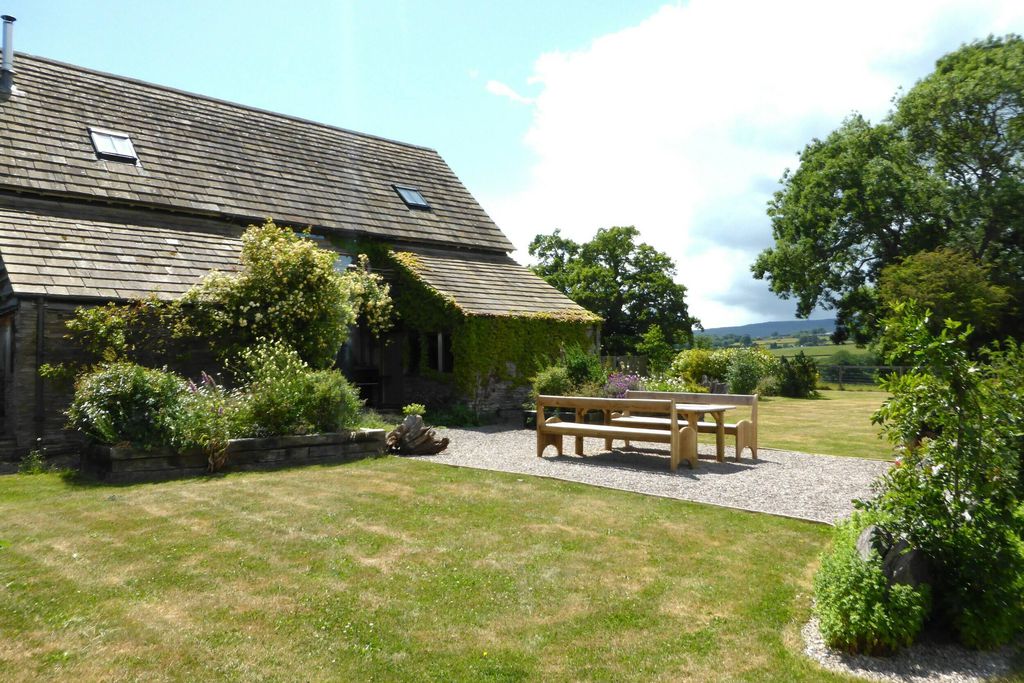 Cothill Barn 1 - Gallery