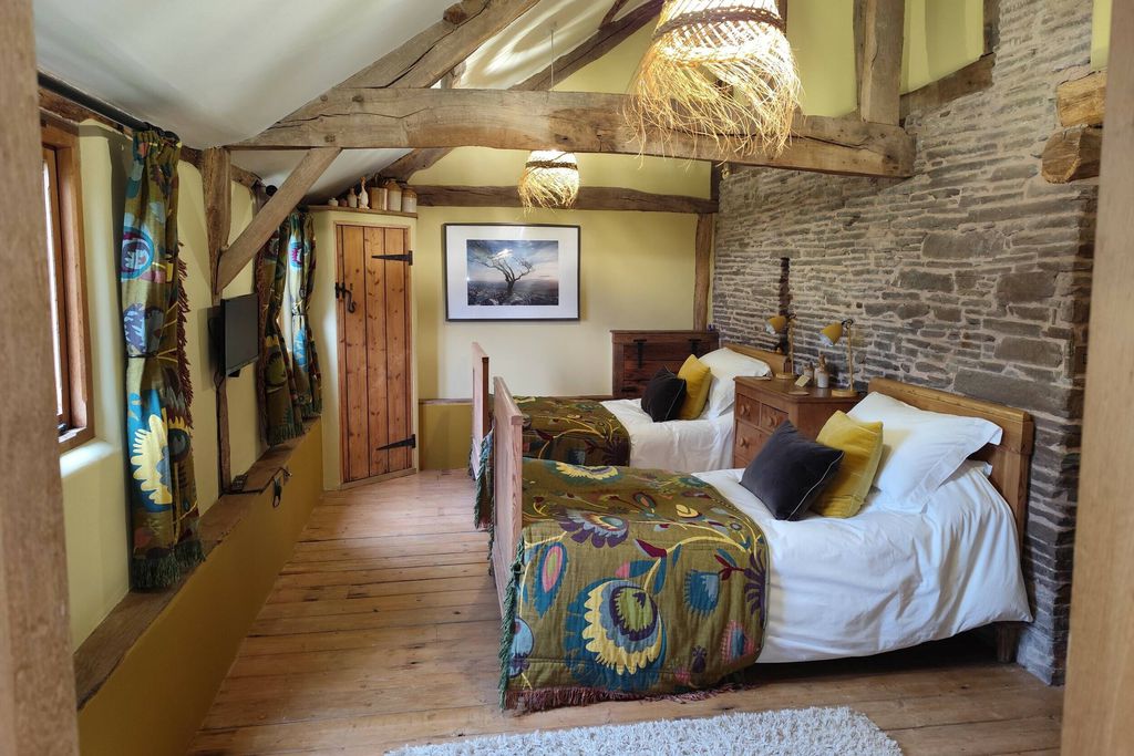 Cothill Barn 4 - Gallery