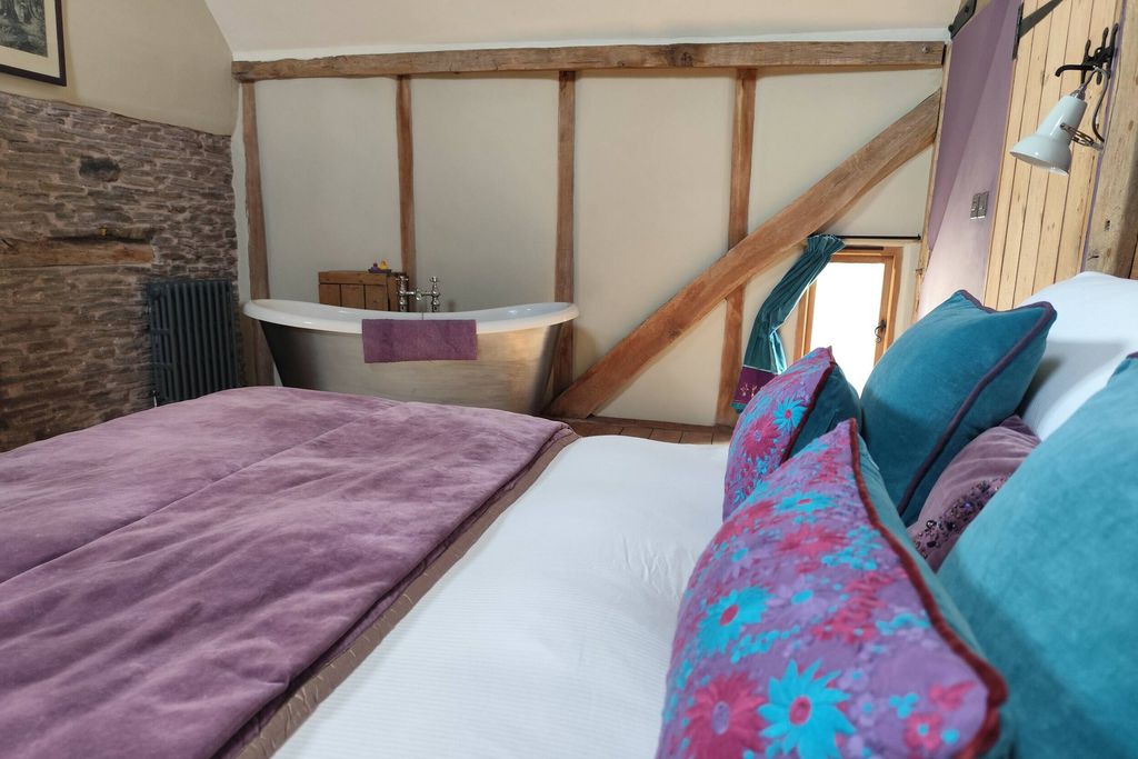 Cothill Barn 6 - Gallery