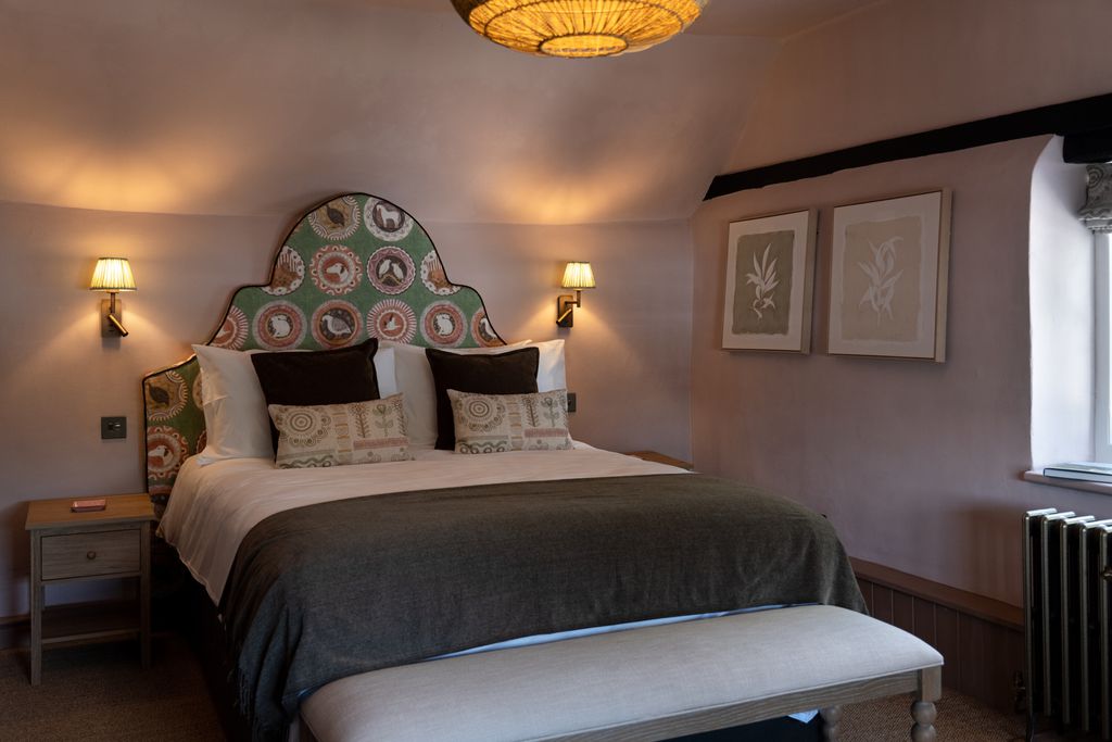 Botley Hill Farmhouse 5 - Gallery