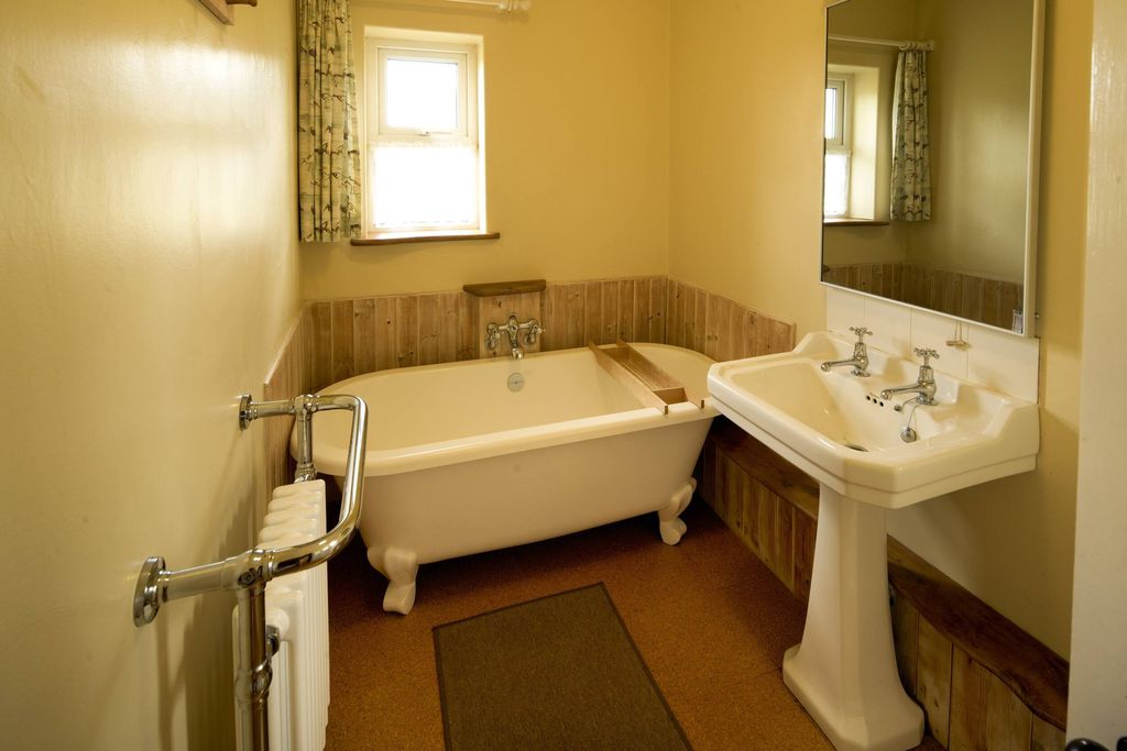 Longshot Cottage 8 - Gallery