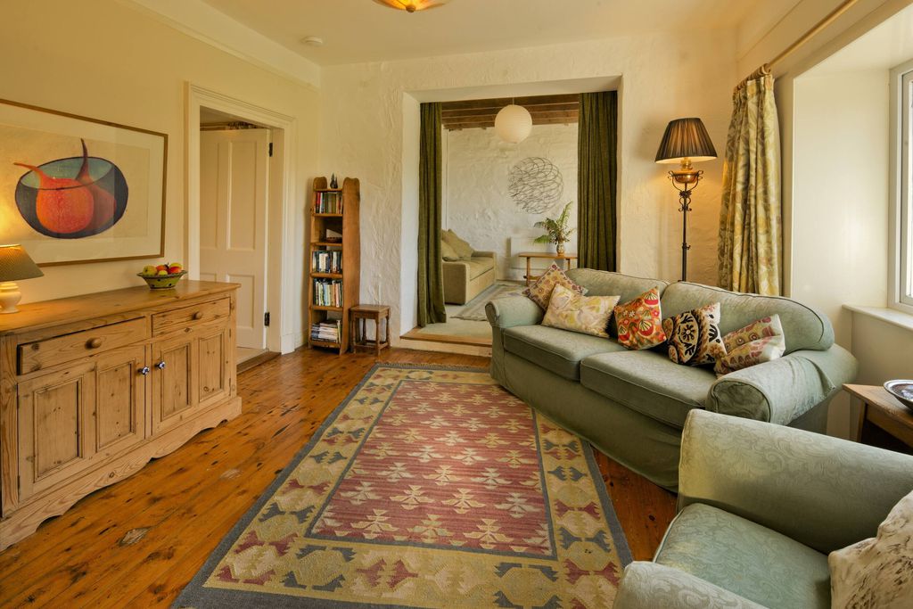 Longshot Cottage 10 - Gallery