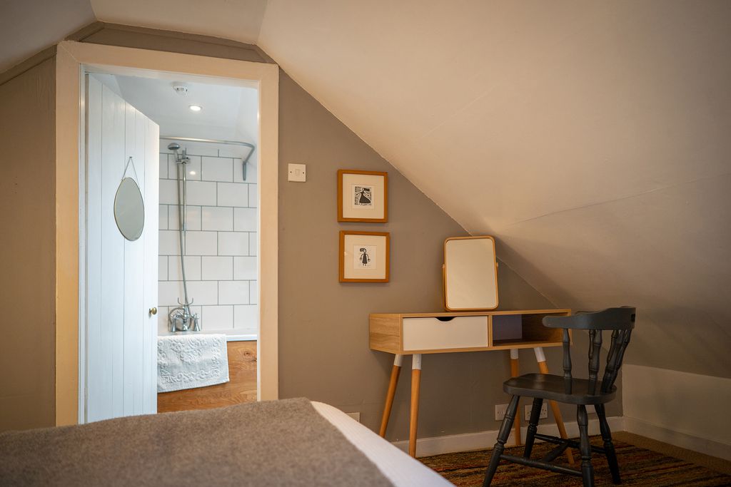The Dunvegan 8 - Gallery