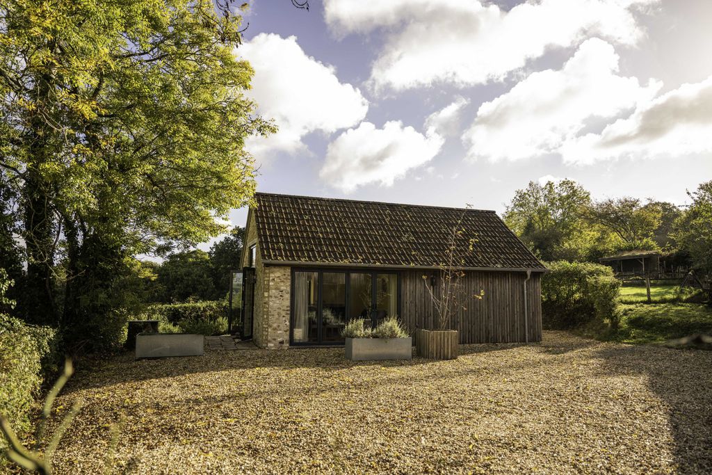 Meadow Barn at Bottle Farm 1 - Gallery