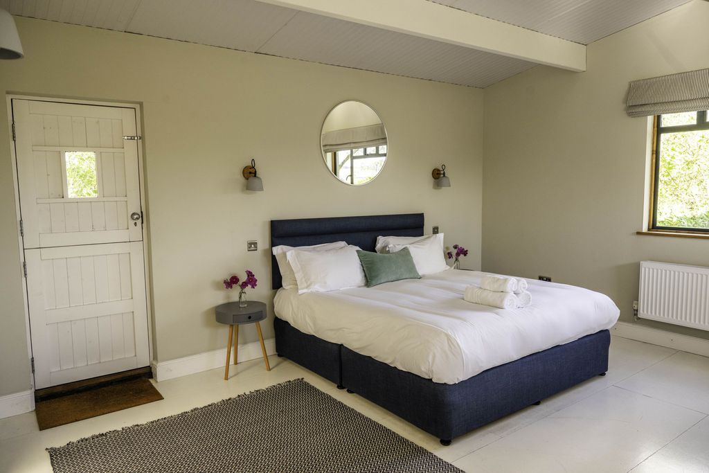 Horseshoe Barn 10 - Gallery