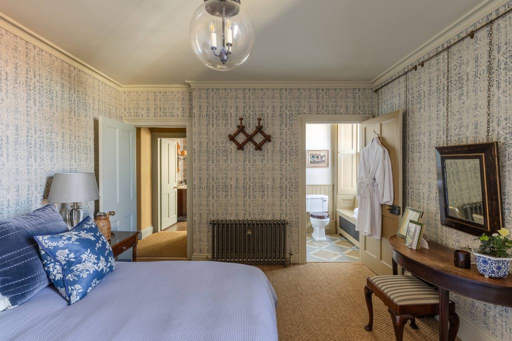 The Old Vicarage 4 - Gallery