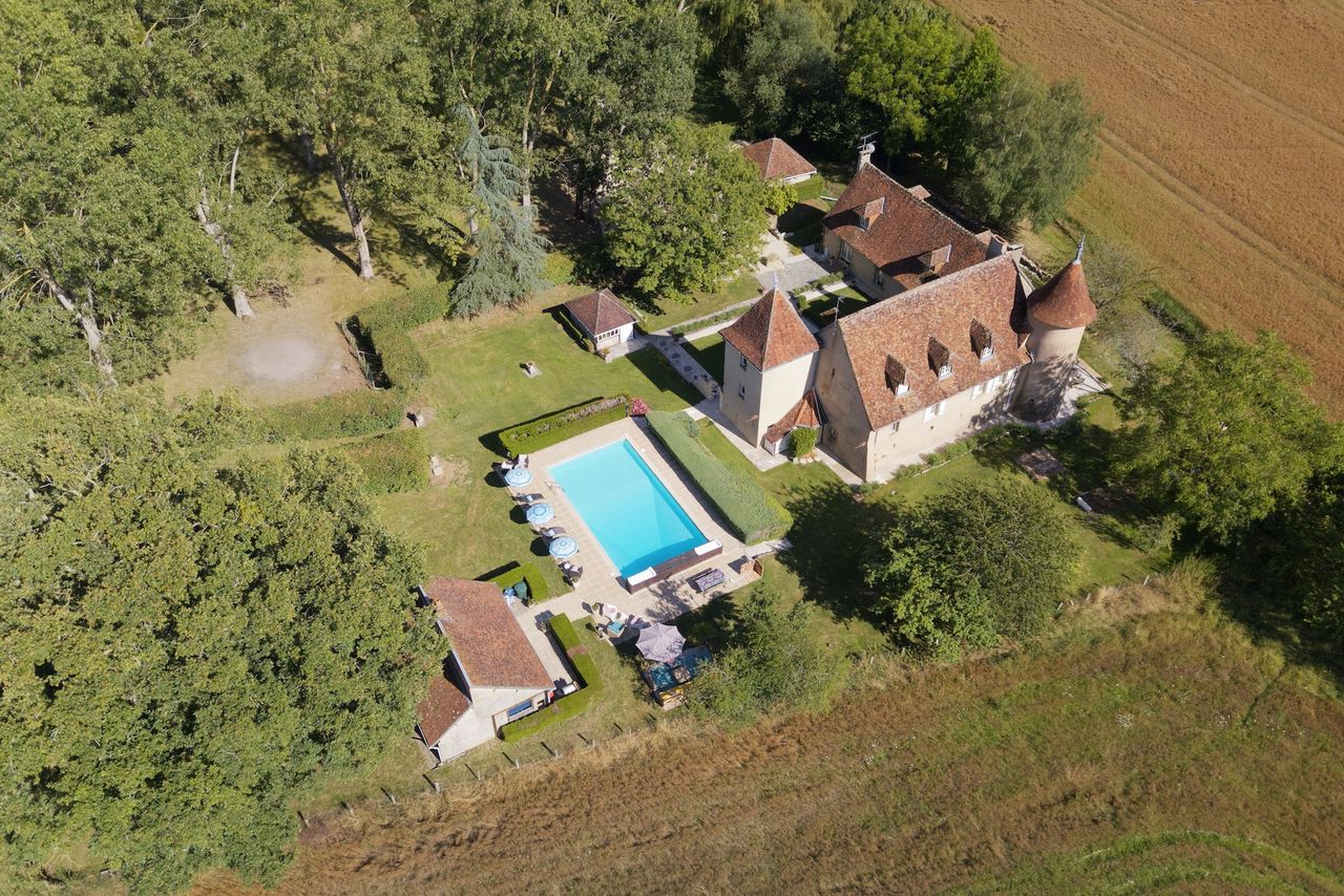 Châteaux stays in France | Sawday's