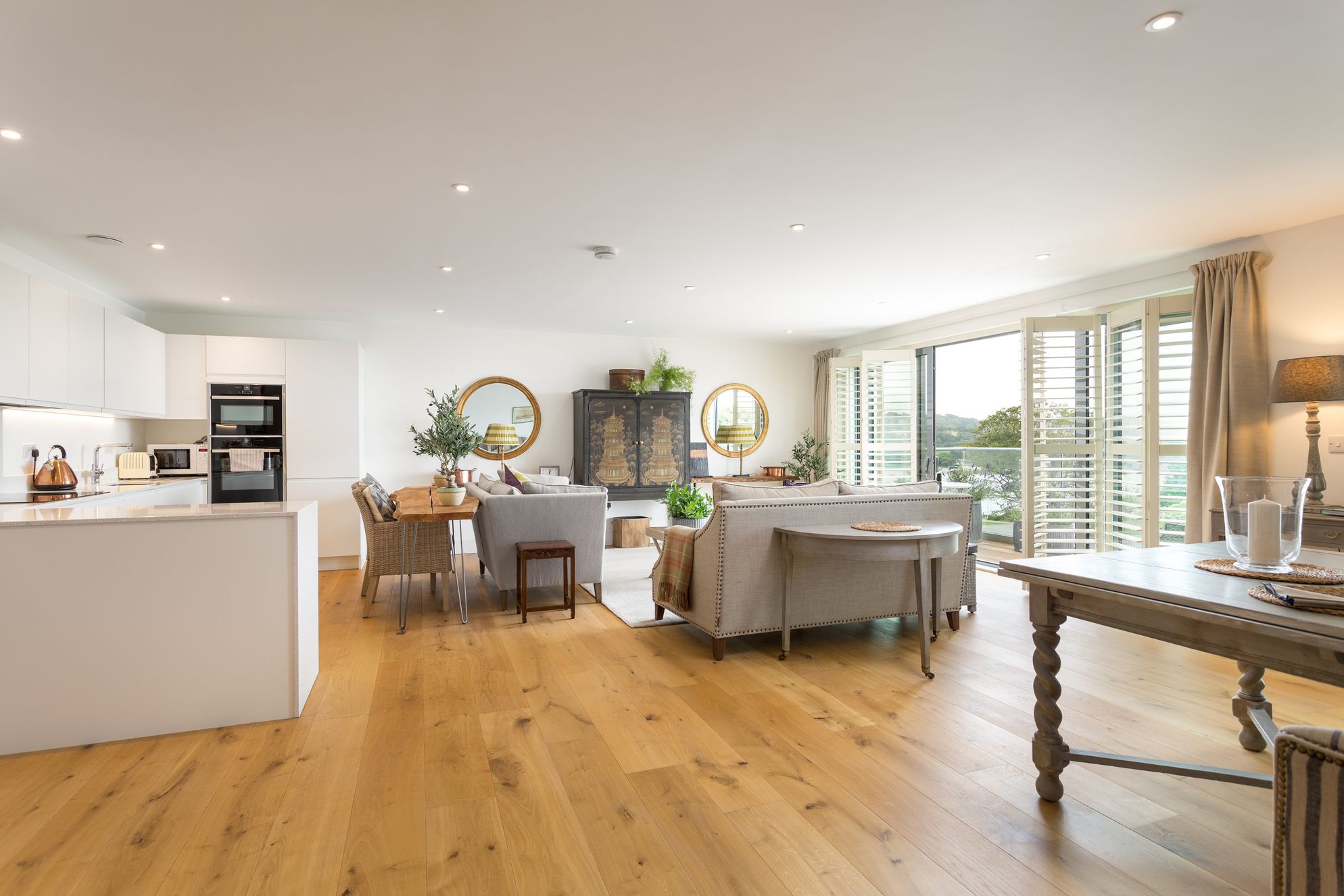 153 Leeward - Gallery