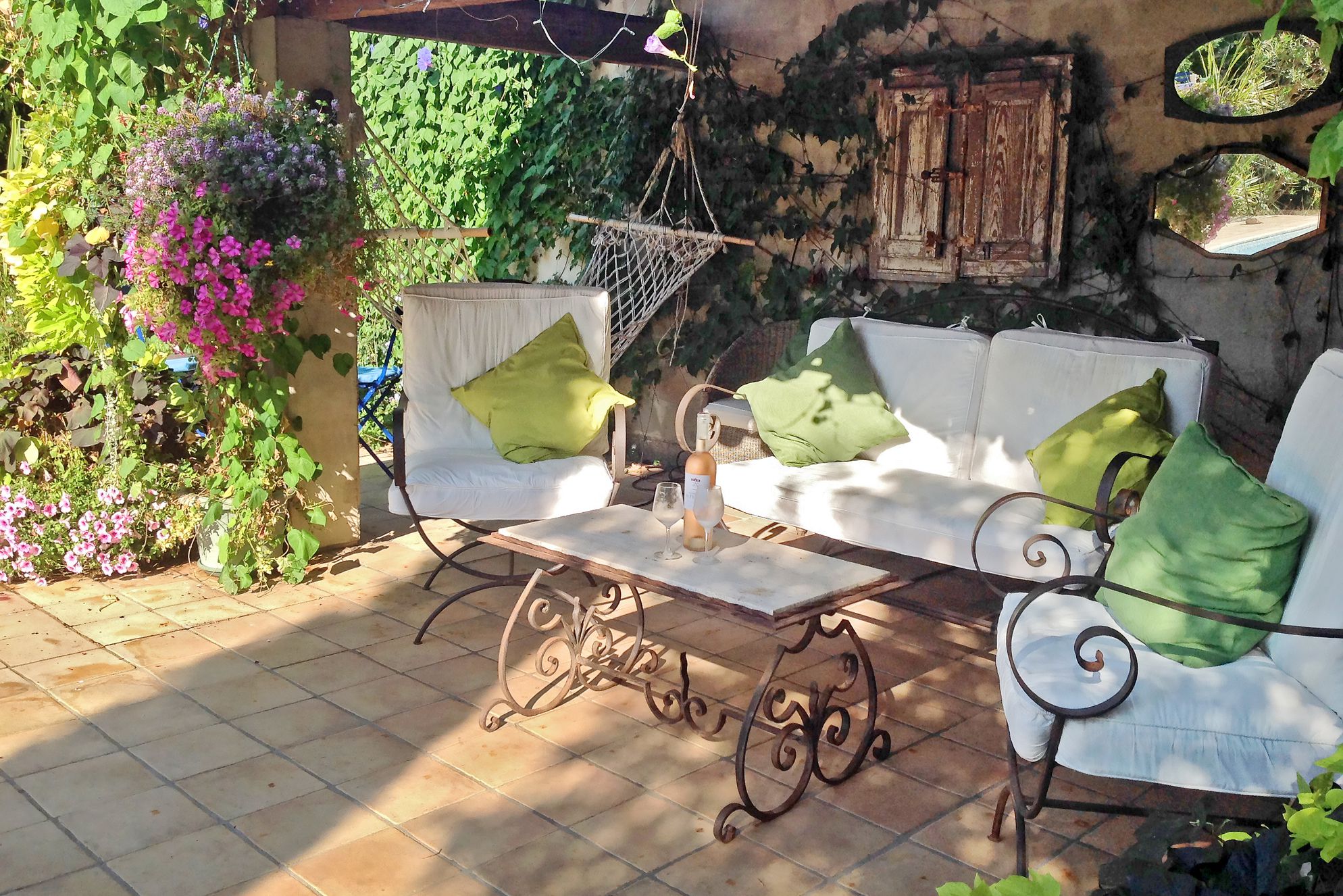 Maison des Artists - Gallery