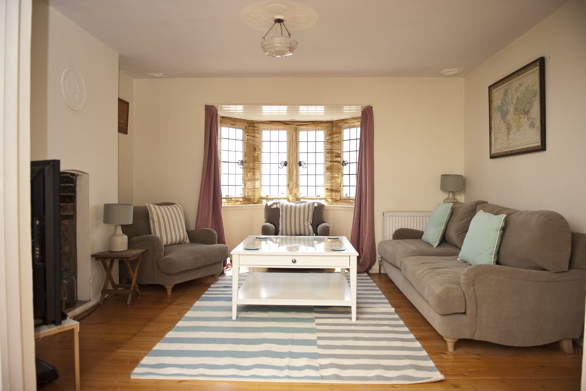 Living room with coffee table 