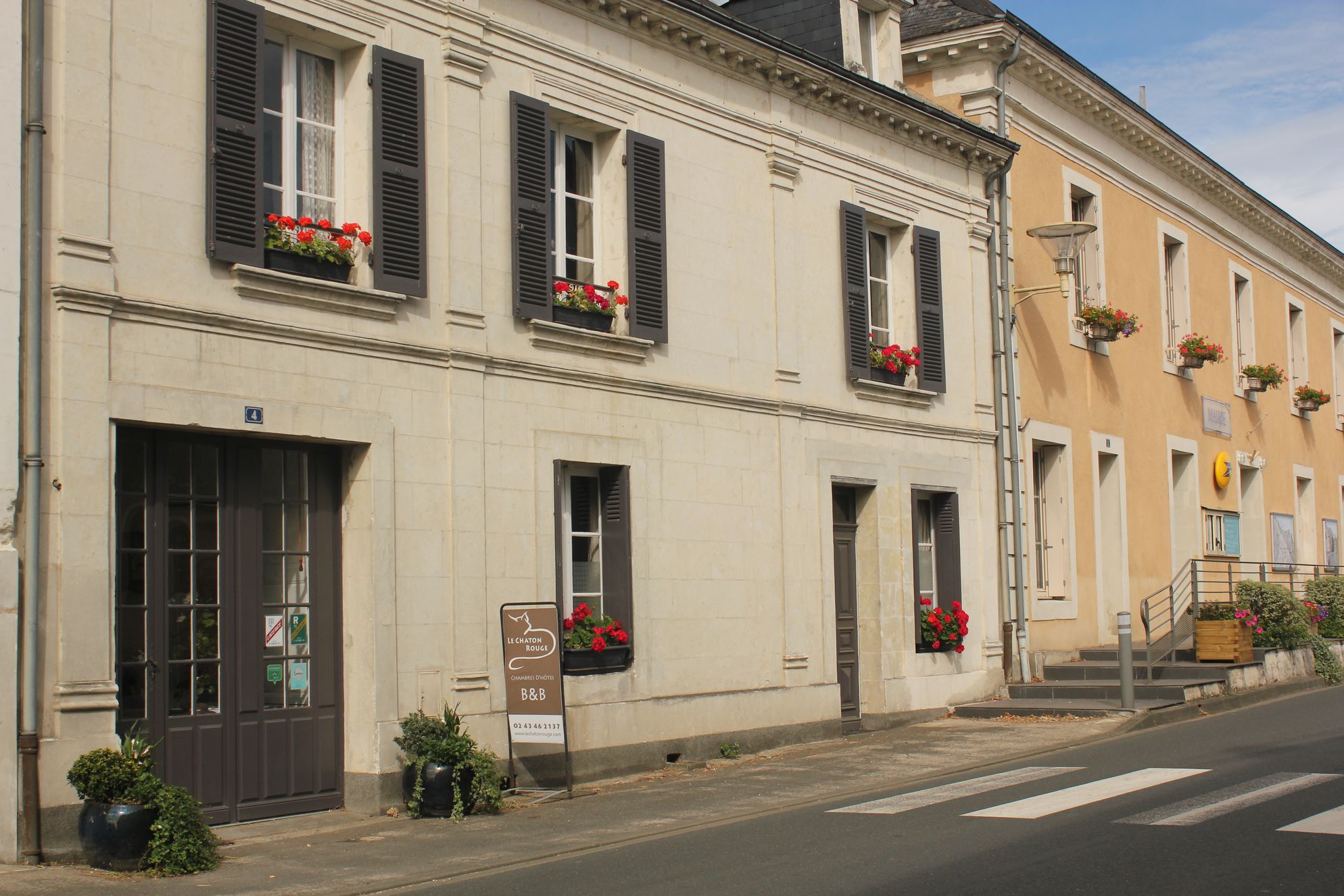 Le Chaton Rouge - Gallery