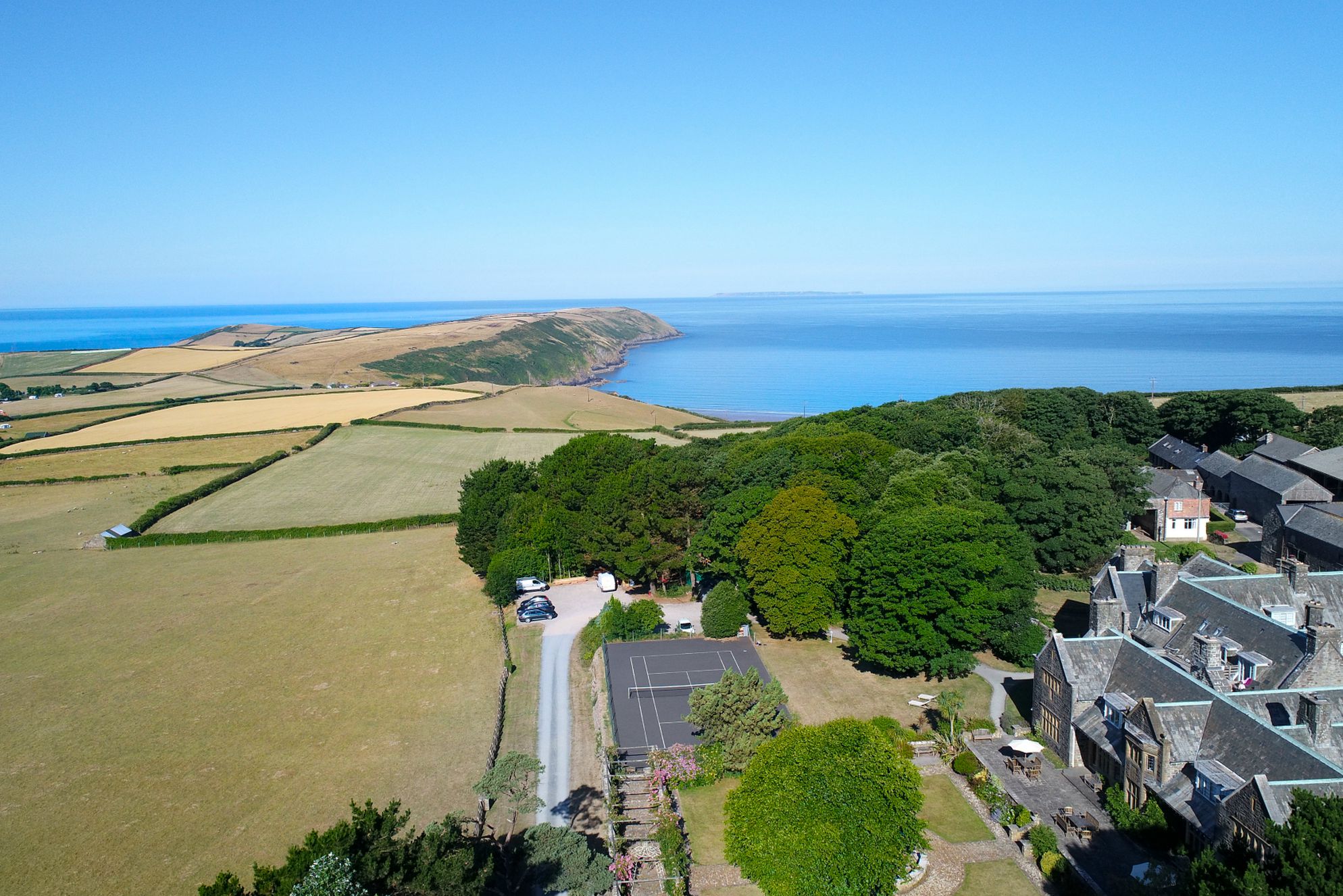 Pickwell Manor Apartments - Gallery