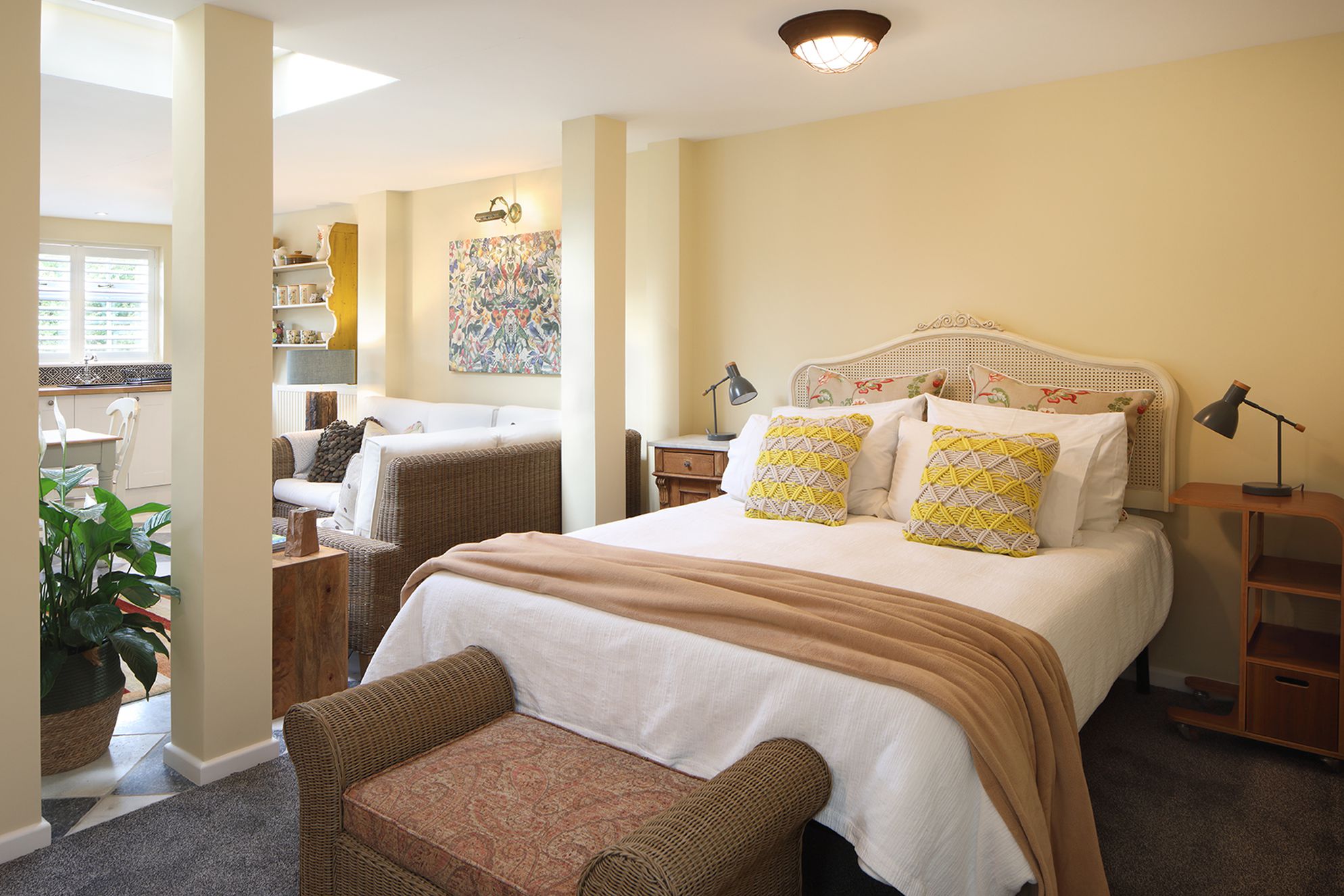 Woofield - Steeple View - Gallery