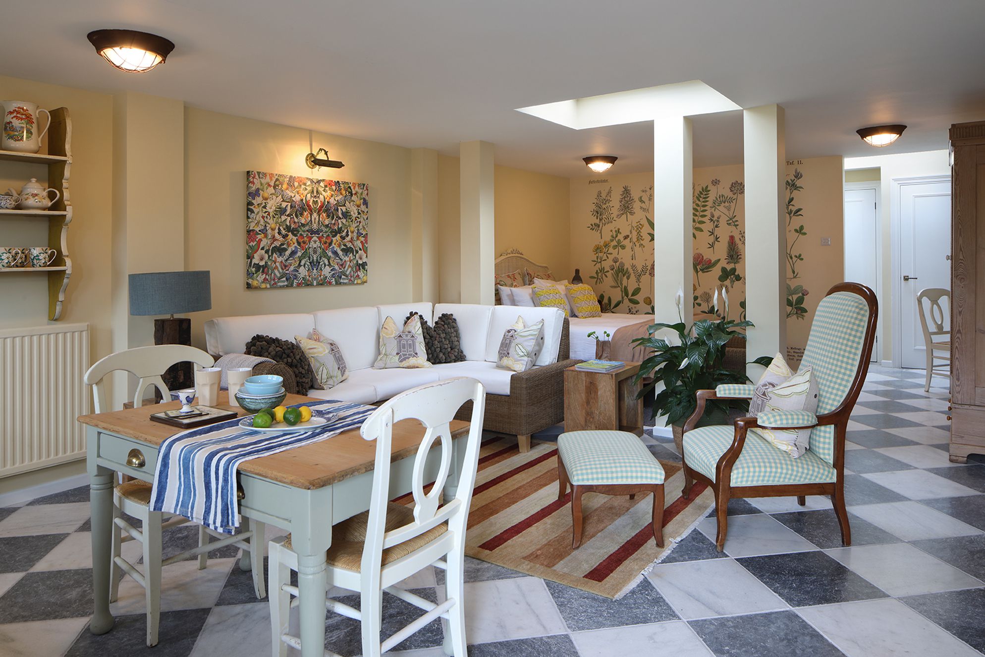 Woofield - Steeple View - Gallery