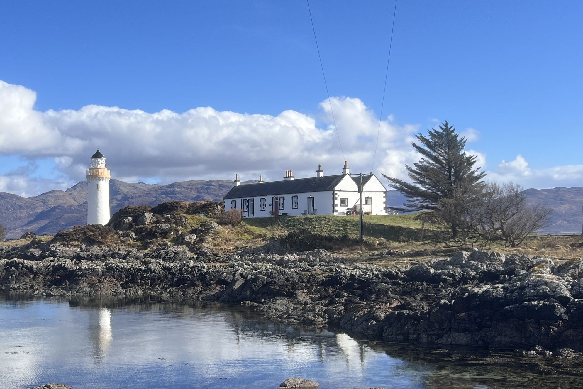 Eilean Sionnach Lighthouse Cottage - Gallery