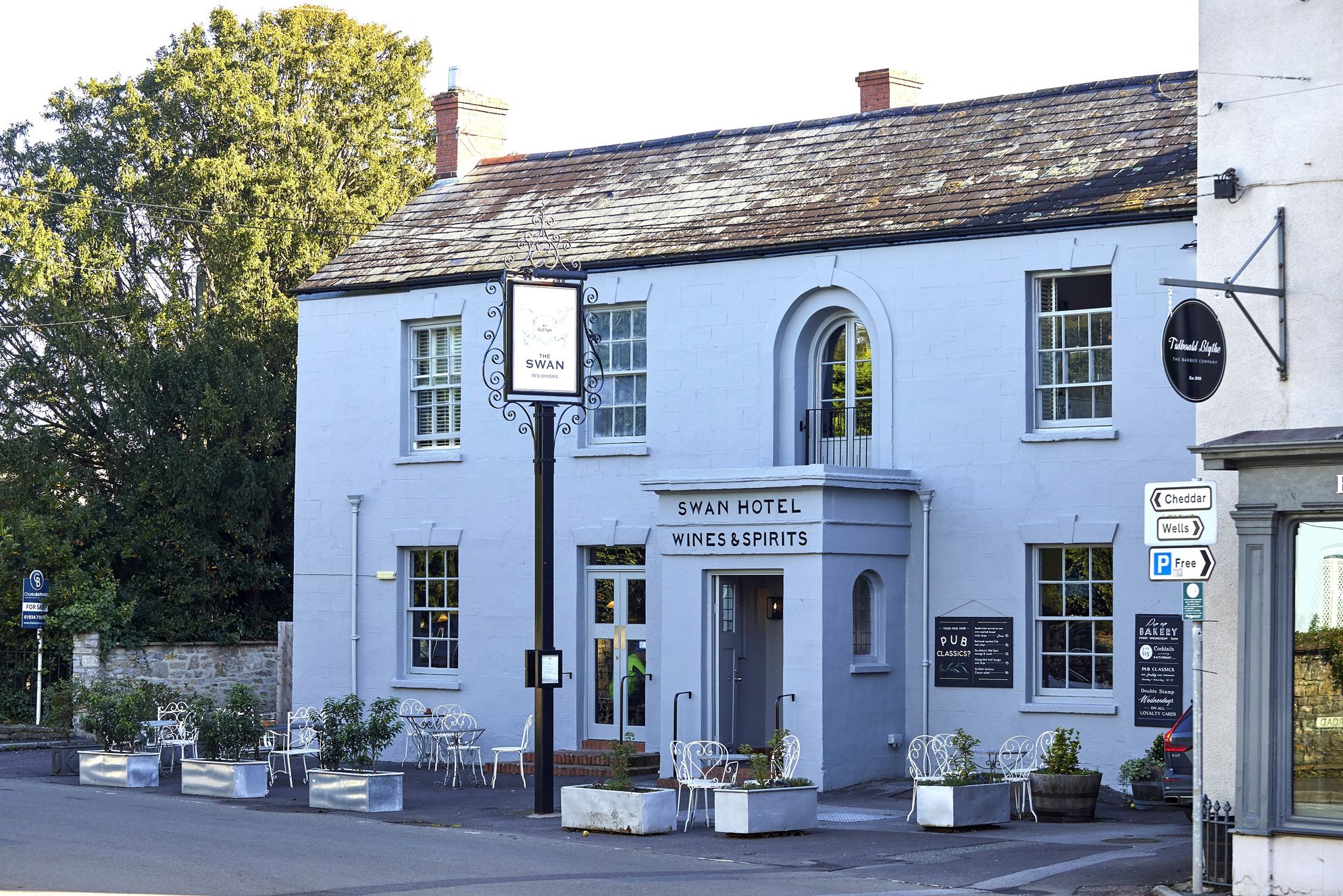 The Swan - Gallery
