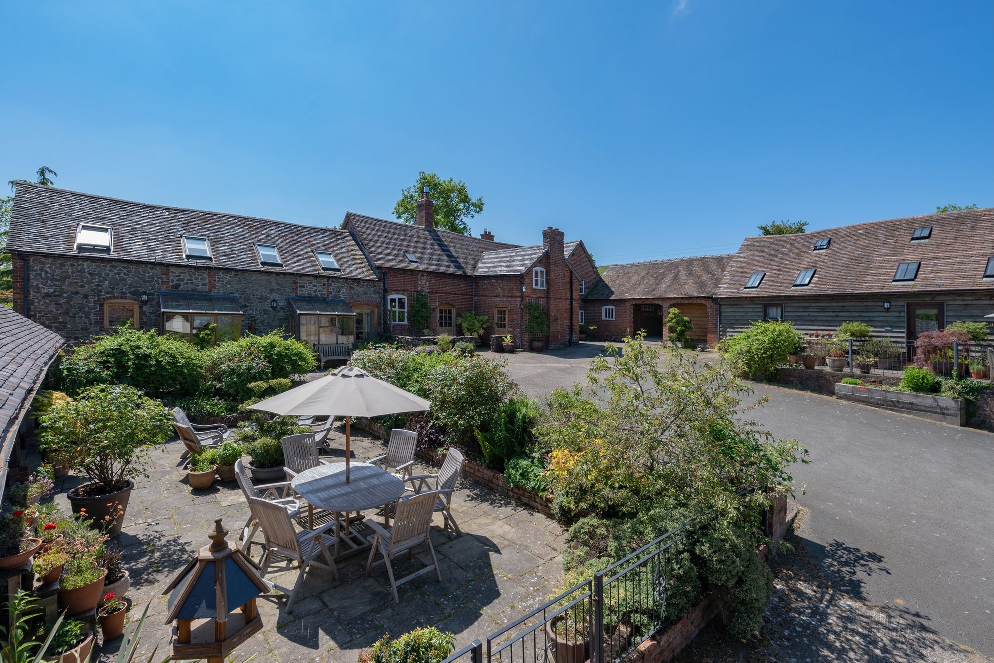 Middle Farm & Cottages: The Barn - Gallery