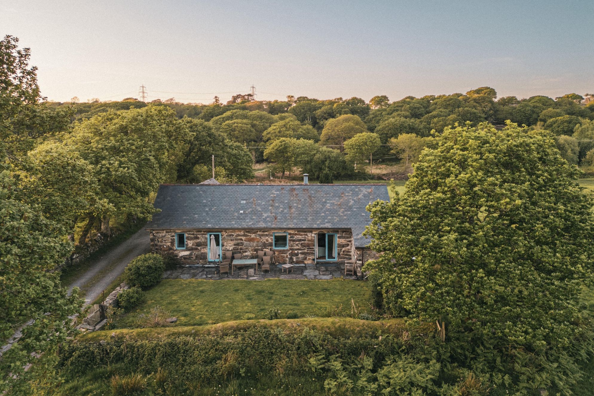 Hebog Bach - Gallery