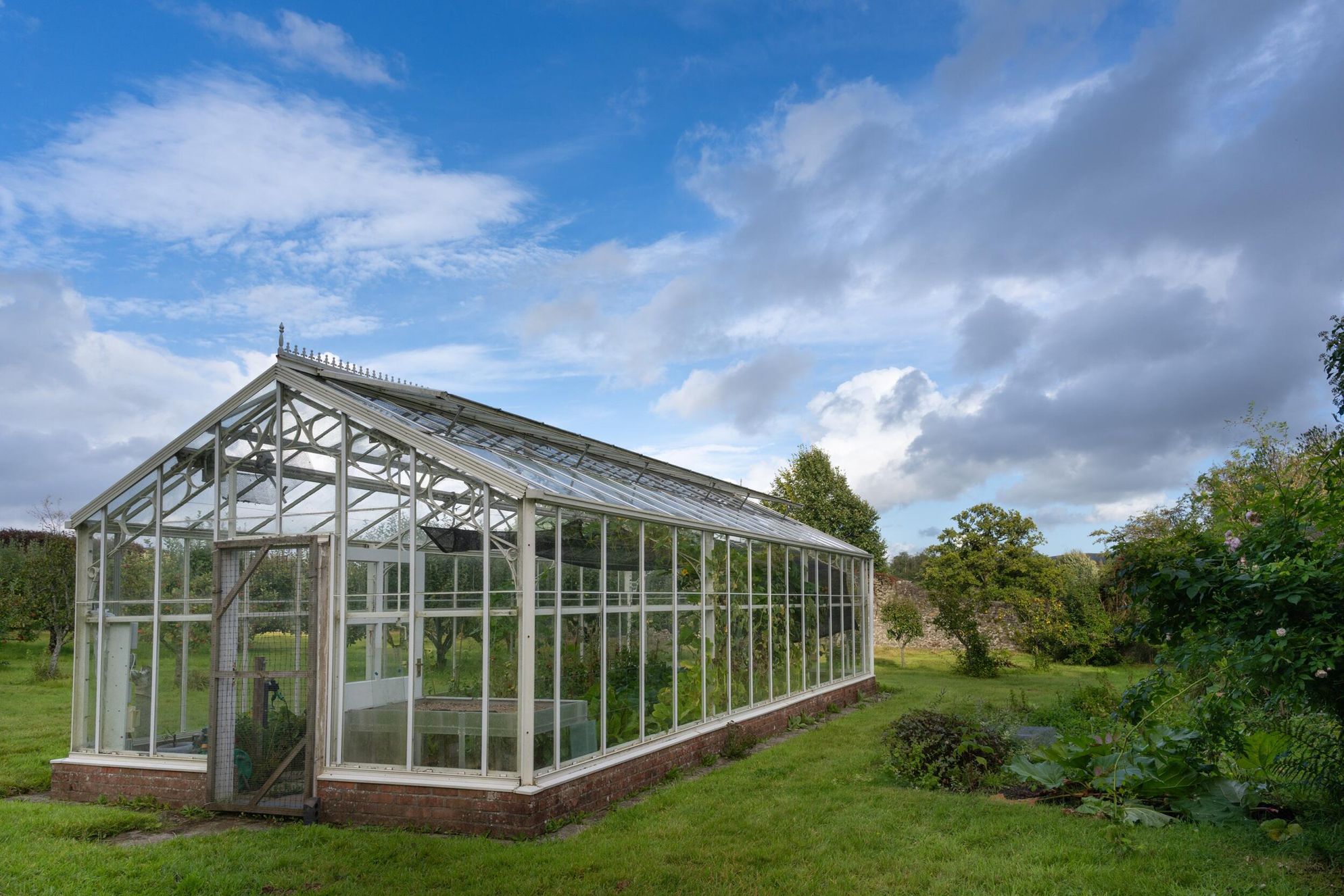 Llwynwermod Estate - West Cottage - Gallery