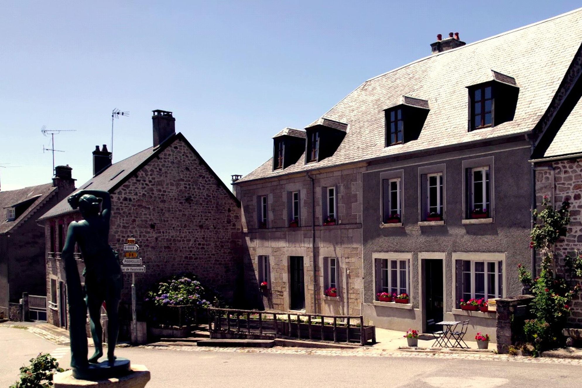 Monsieur Morgan's - Gallery