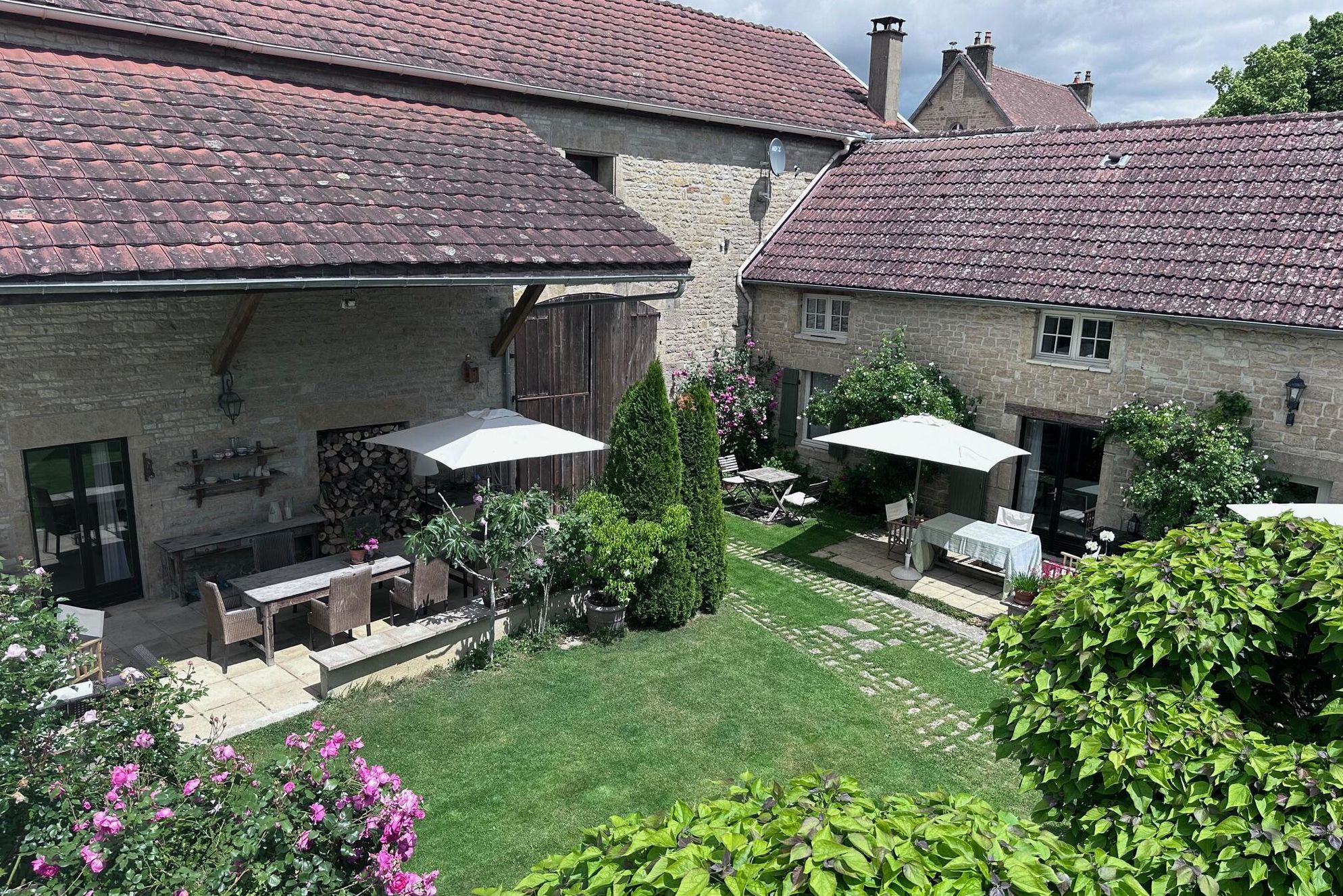 La Cour des Délices - Gallery