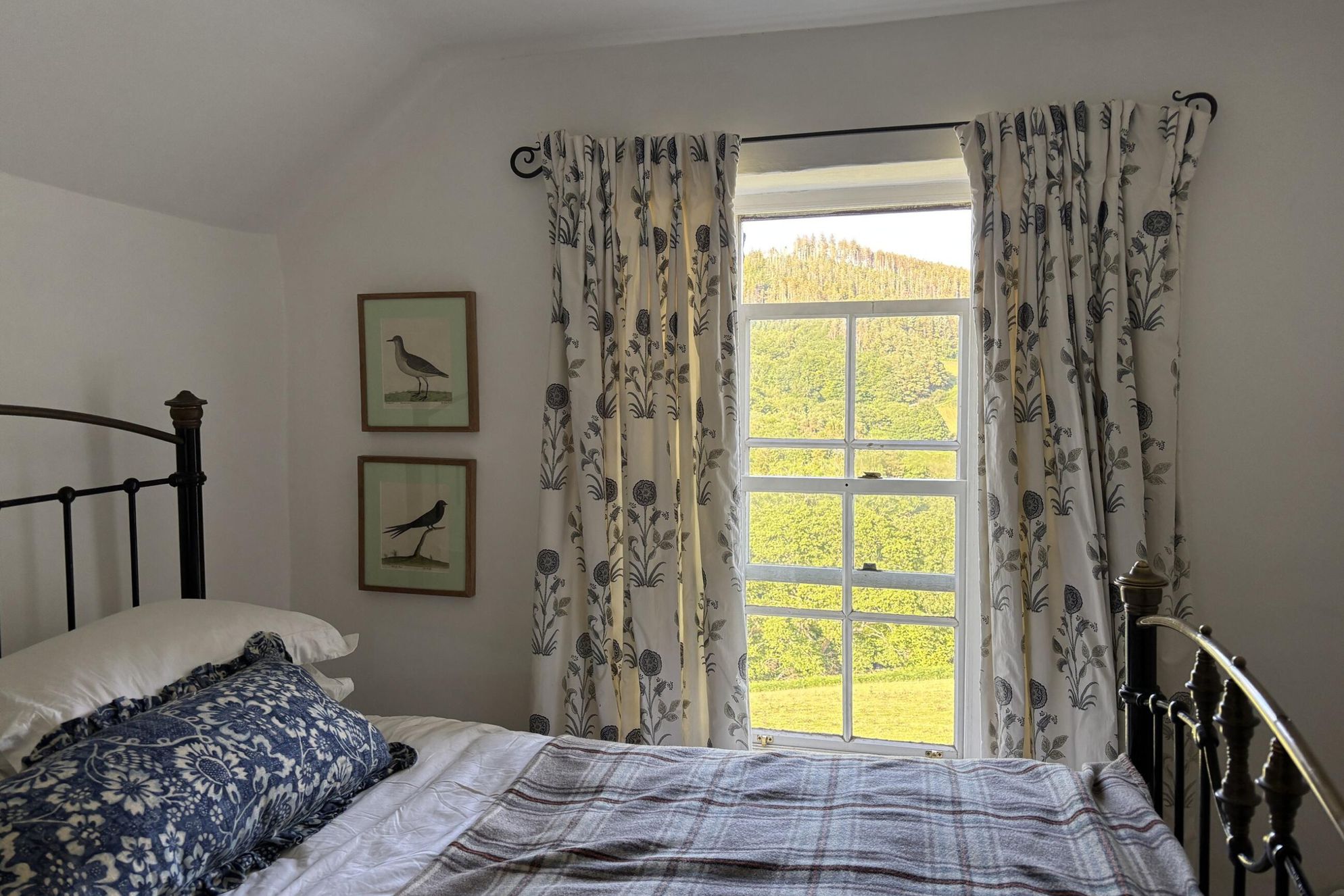 Garth Gell Farmhouse - Gallery