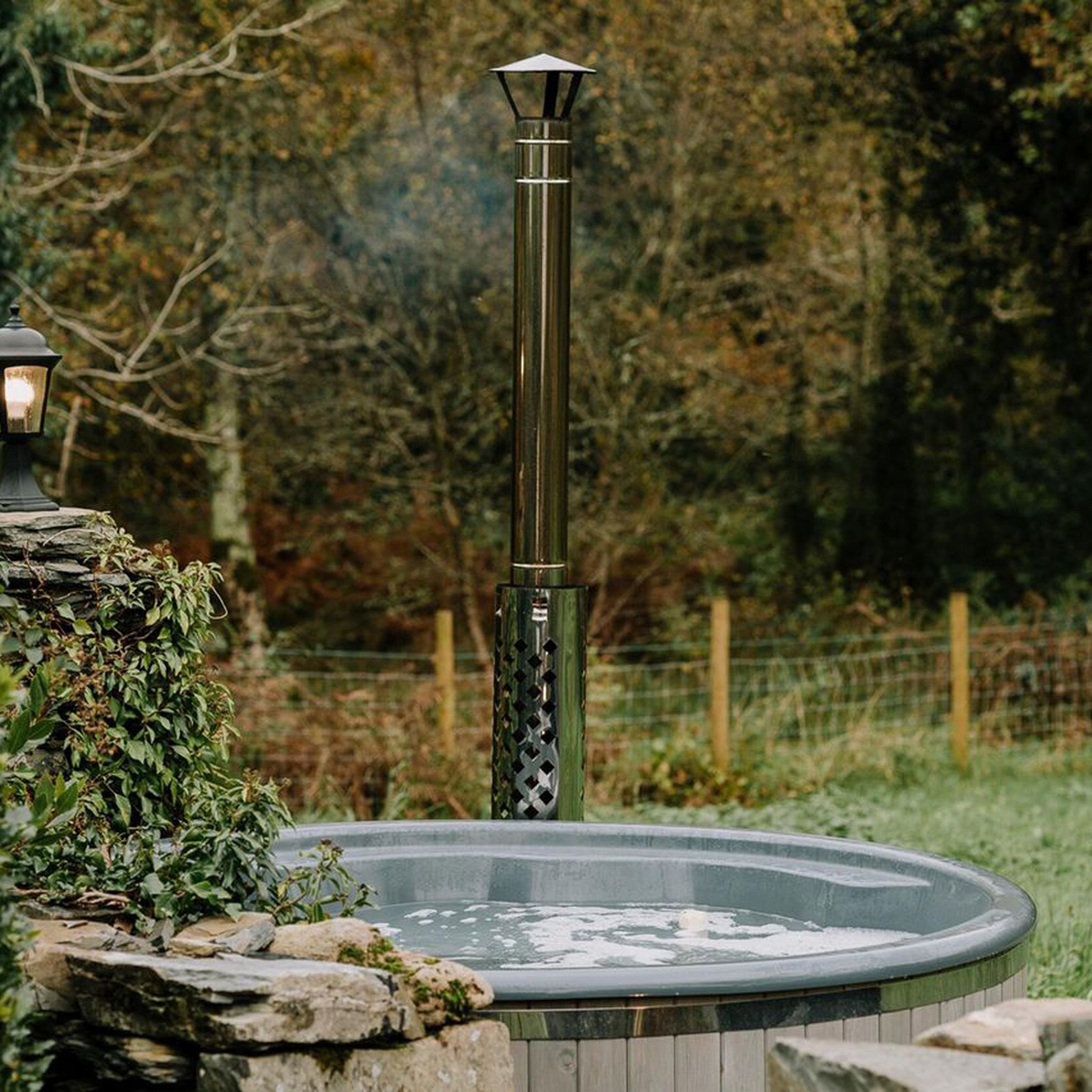 Holiday cottages with hot tubs in Wales  