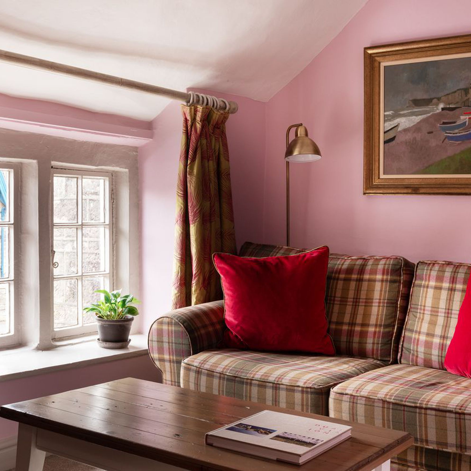 Family-friendly pubs with rooms in the Peak District