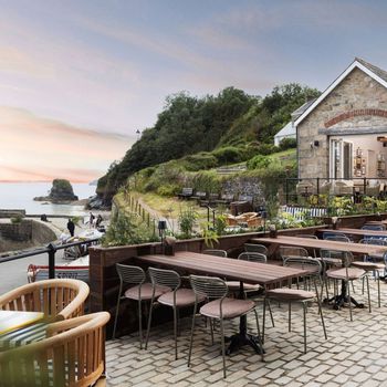 Pubs with rooms collection