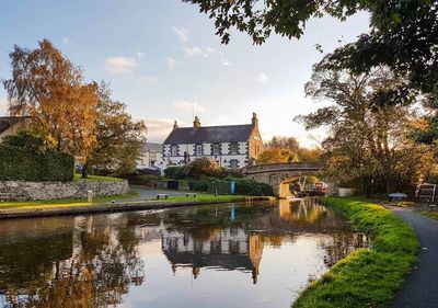 Six of our best waterside pubs