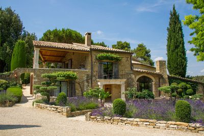 Guide to Provence 