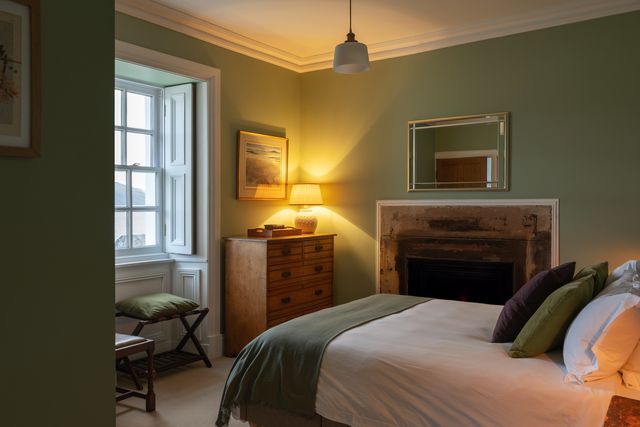 Eilean Sionnach Lighthouse Cottage - Sawday's